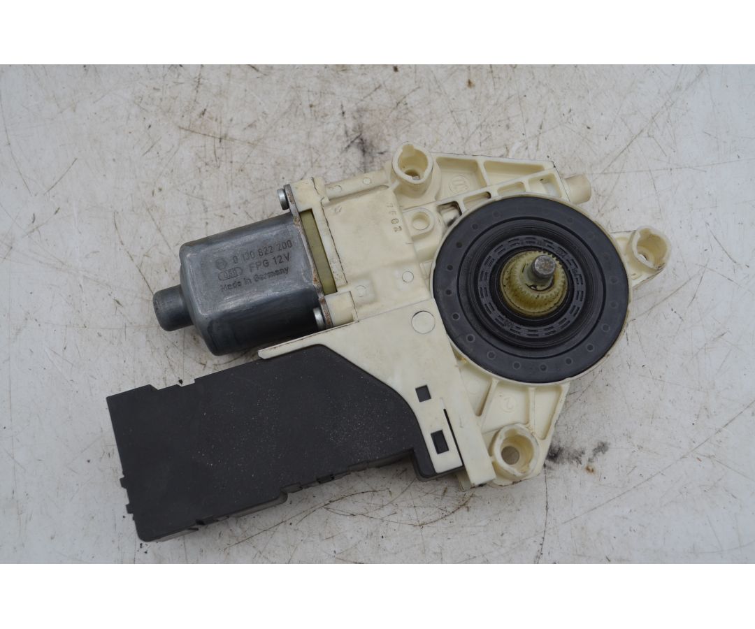 Motorino alzacristallo posteriore DX Peugeot 407 sw Dal 2004 al 2012 Cod 0130822200  1763646216585