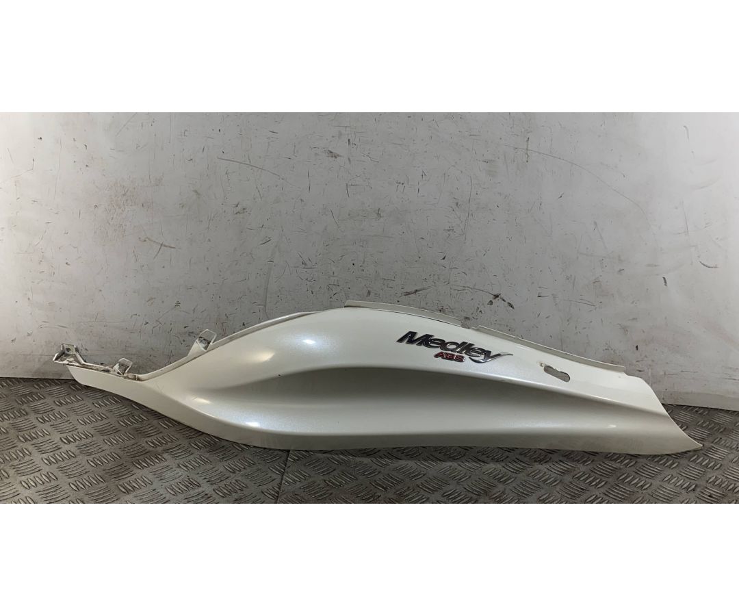 Carena Fianchetto Posteriore Sinistro SX Piaggio Medley 125 / 150 dal 2016 al 2019  1763649902140