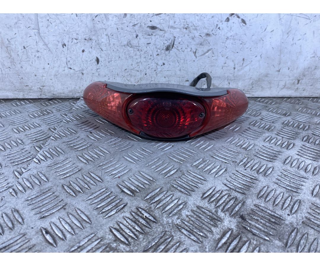 Fanale Stop Posteriore Aprilia Scarabeo 50 / 100 Dal 2002 al 2006  1763981754407
