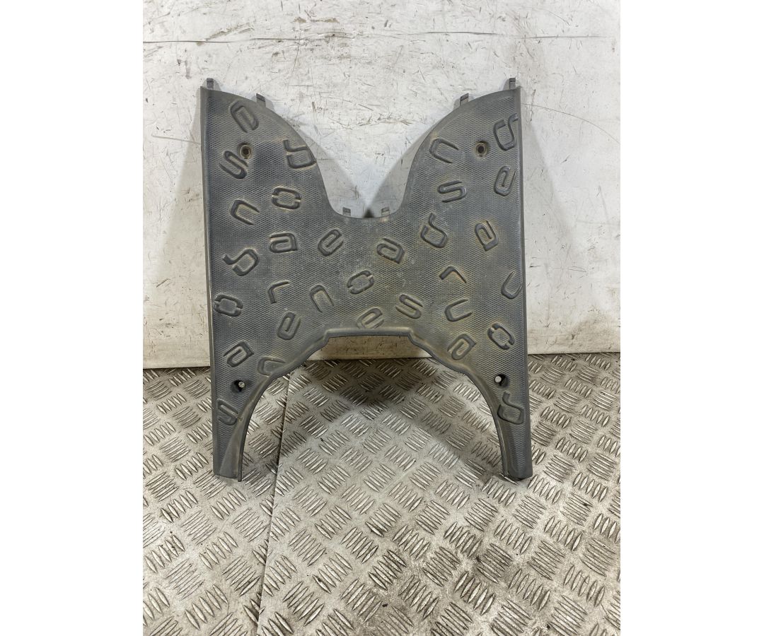 Carena Pedana poggiapiedi Aprilia Scarabeo 50 / 100 Dal 2002 al 2006  1763984005452