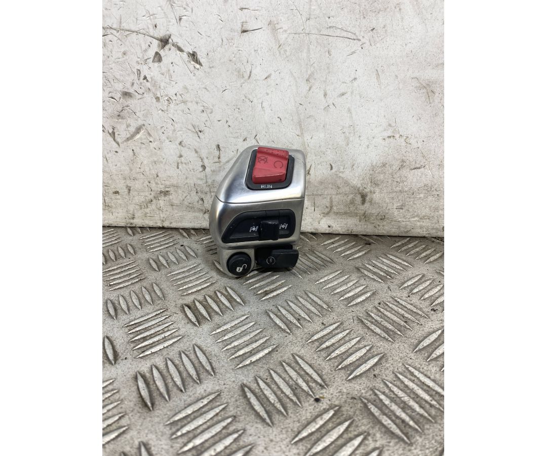 Commutatore Devio Luci Destro DX Piaggio MP3 250 Dal 2006 Al 2011  1764582765328