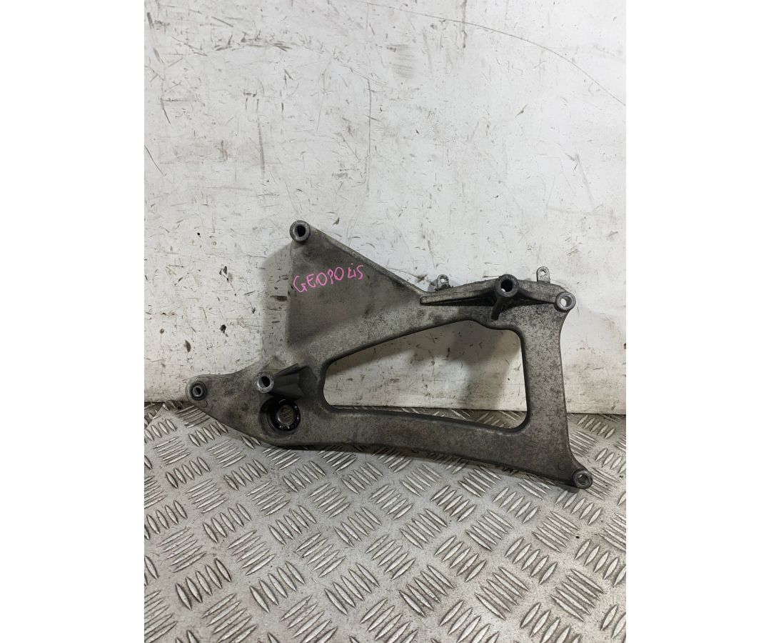 Staffa Supporto Marmitta Peugeot Geopolis 250 dal 2005 al 2012  1764584499283