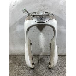 Carena Scudo Anteriore Con frecce Peugeot Tweet 125 / 150 Dal 2010 al 2017  1764605261875