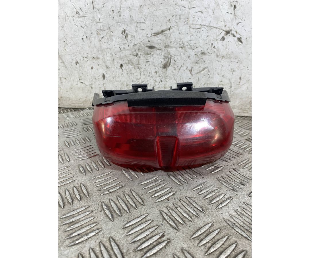 Fanale Stop Posteriore Yamaha R6 dal 1999 al 2003  1764948640948
