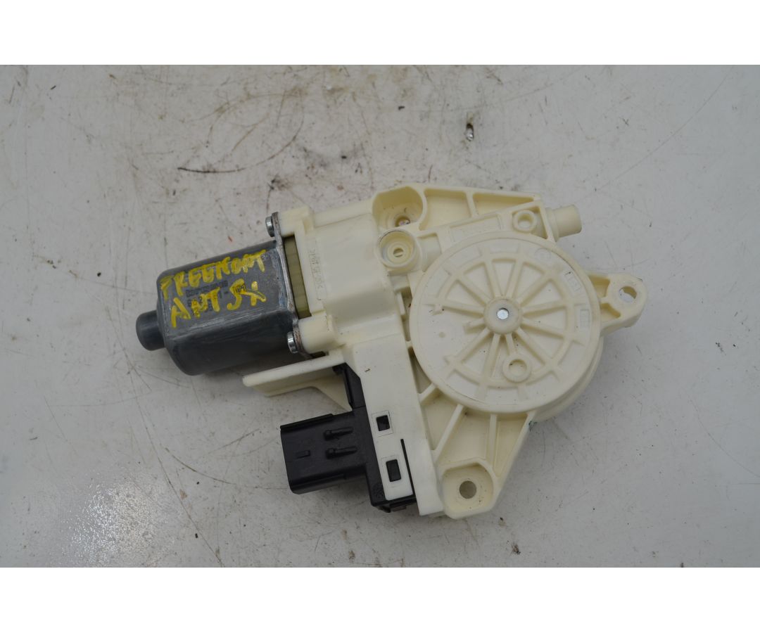 Motorino Alzacristalli elettrico Anteriore SX Fiat Freemont dal 2011 al 2015 Cod 0130822473  1765360634003