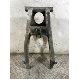 Forcellone Posteriore Yamaha YZF R6 dal 1999 al 2003  1765883979759