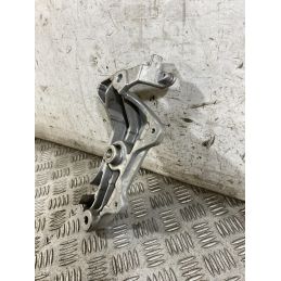 Staffa Supporto Pedana Destra Dx Honda Hornet 600 Dal 2005 al 2006  1766071474285