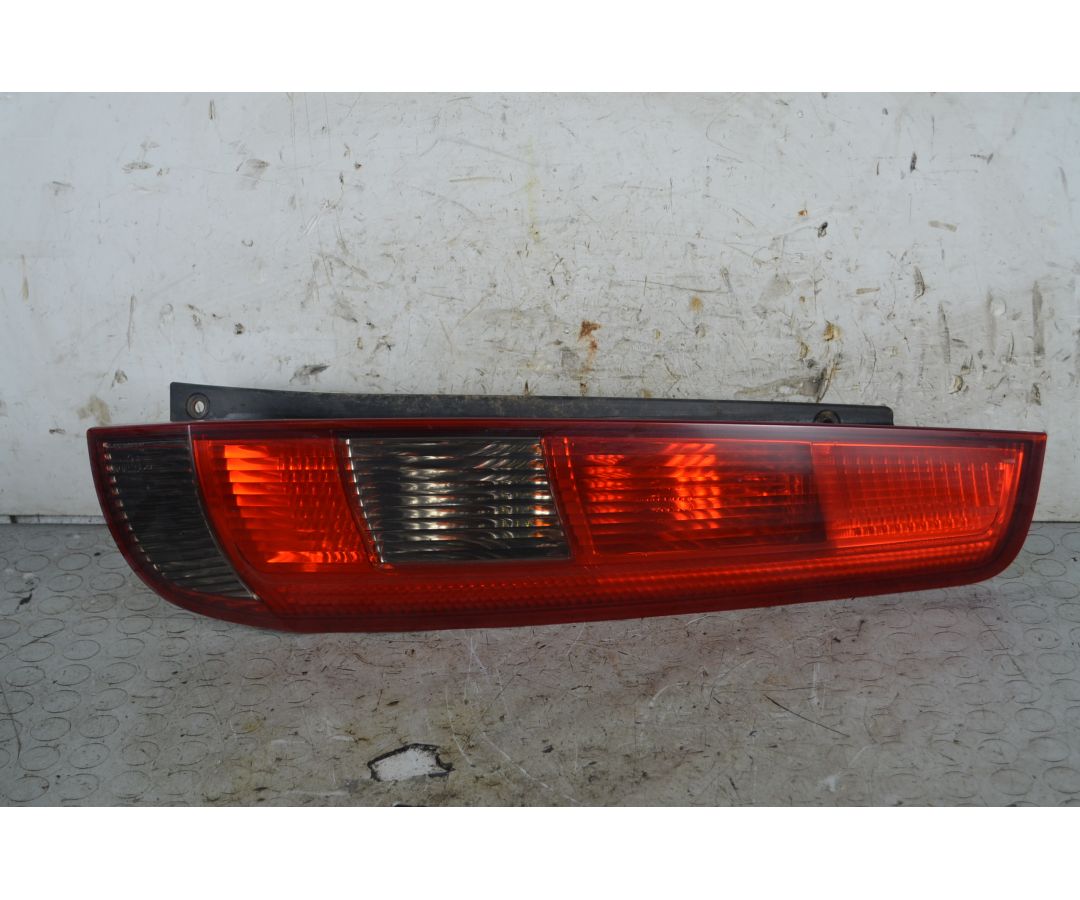 Fanale Stop Posteriore DX Ford Fiesta V Dal 2002 al 2005 Cod 1324563  1766391983849