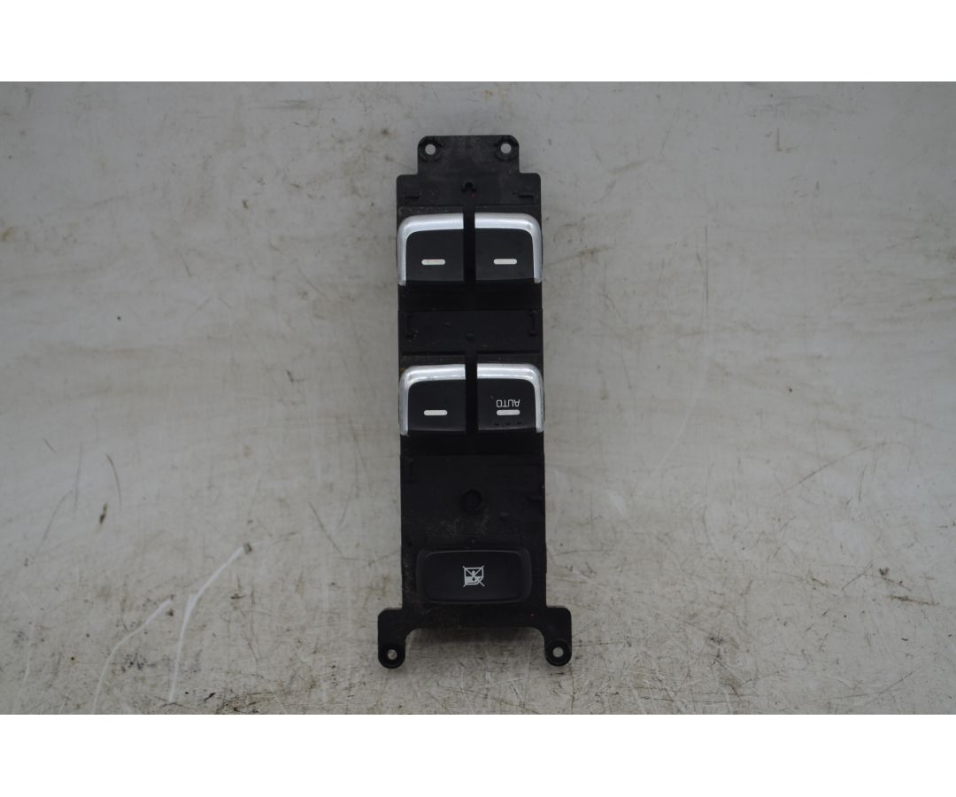 Pulsantiera Alzacristalli Anteriore SX Kia Carens Dal 2013 al 2017 Cod 93570-A4310  1767366172404