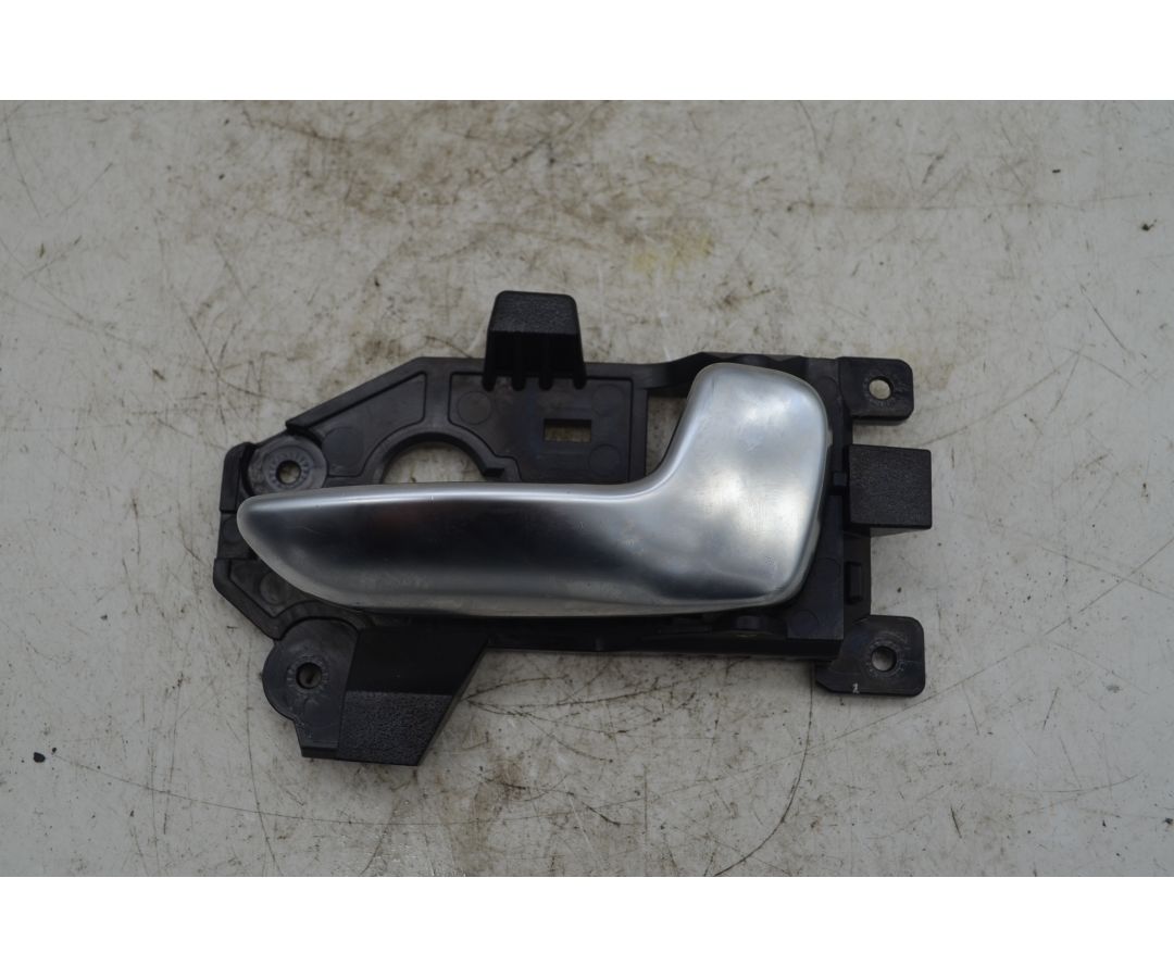 Maniglia Interna Posteriore DX Kia Carens Dal 2013 al 2017 Cod 83623-RP000  1767366535728