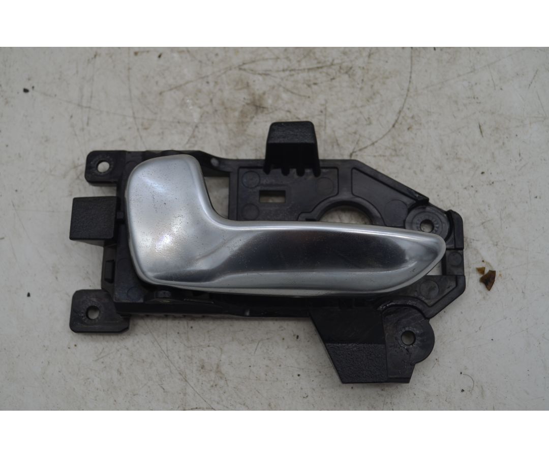 Maniglia Interna Posteriore SX Kia Carens Dal 2013 al 2017 Cod 83613-RP000  1767367445057