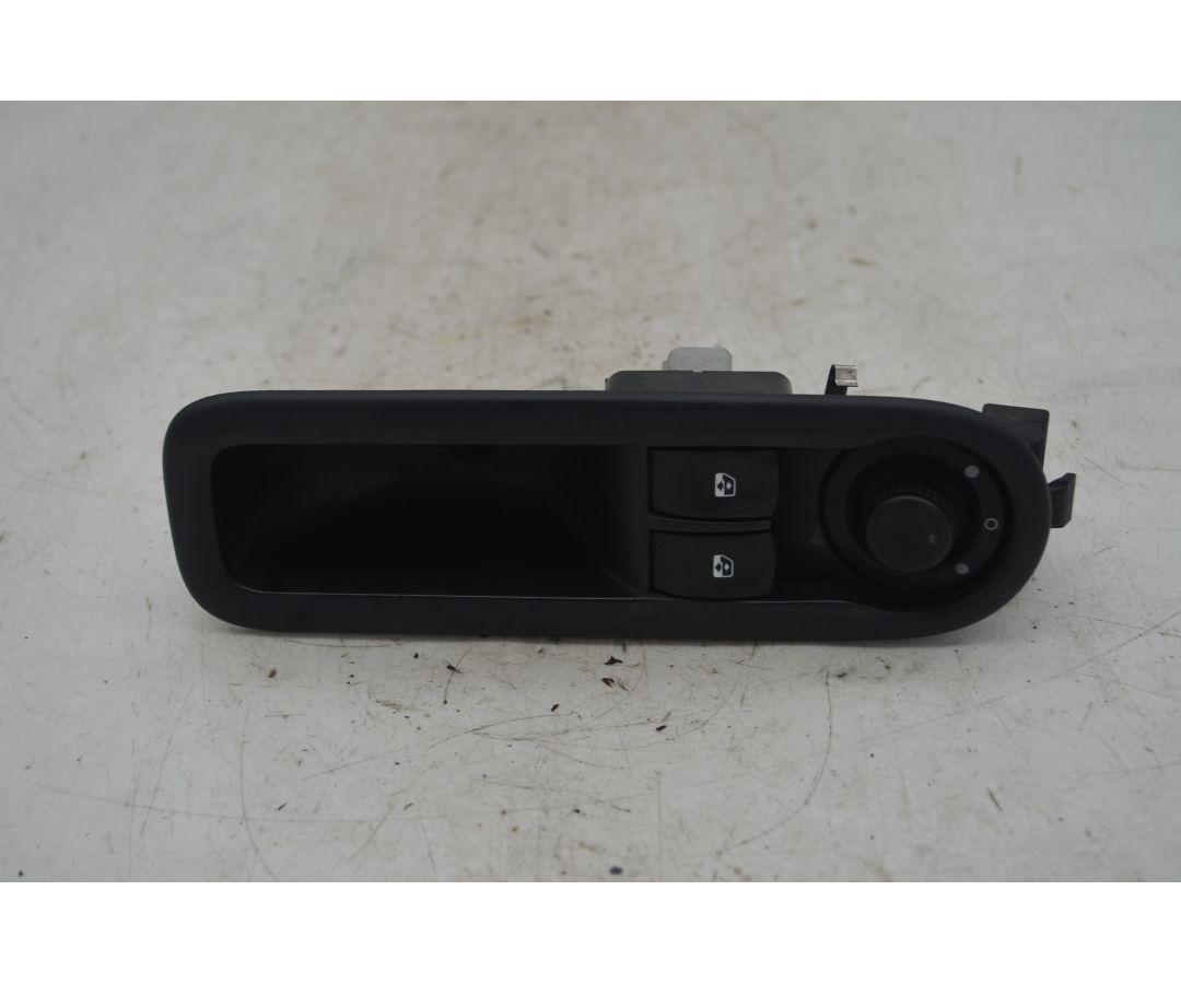 Pulsantiera Alzacristalli Anteriore SX Renault Twingo Dal 2007 al 2011 Cod 8200356515  1767798794380
