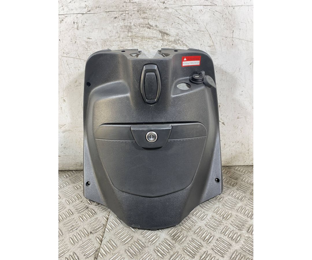 Carena Retroscudo SYM Symphony 125 Dal 2021 Al 2024 COD 81131-XWA-0000  1767952731213