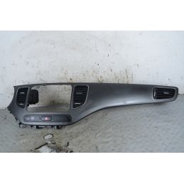Rivestimento Centrale Cruscotto + Bocchette Aria Centrali e DX Kia Carens dal 2013 al 2018 Cod 84740A4200  1768212331167