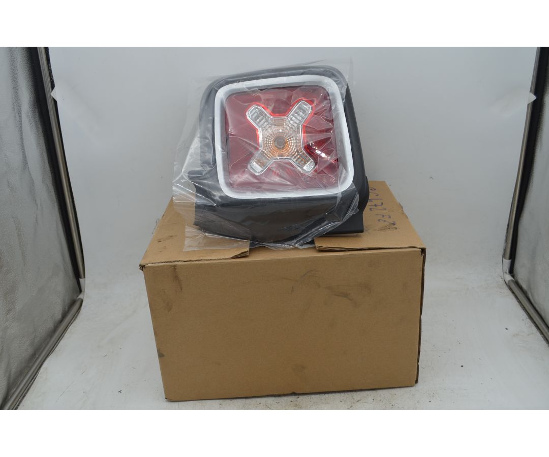 Fanale Stop Posteriore DX Jeep Renegade Dal 2014 al 2022 Cod 52109462  1768311484474