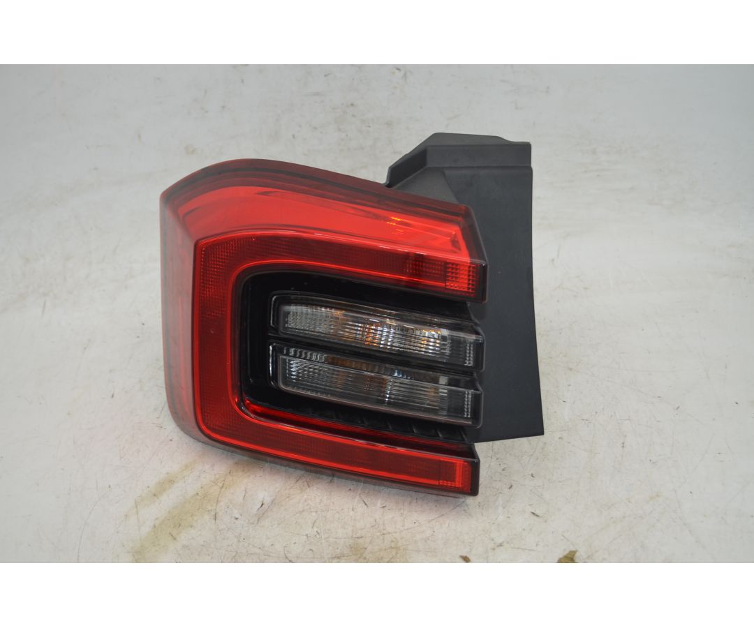 Fanale Stop Posteriore SX DR 5 Dal 2025 in poi Cod J68-4433010  1768463783494