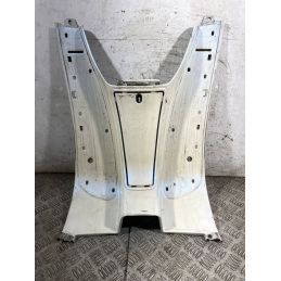 Carena Pedana Poggiapiedi Piaggio Vespa ET2 / ET4 / 50 / 125 / 150 dal 1996 al 2006  1768473119757