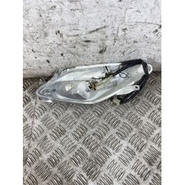 Fanale Stop Posteriore dx Yamaha X-Max XMax 250 Dal 2005 al 2009  1768554528744
