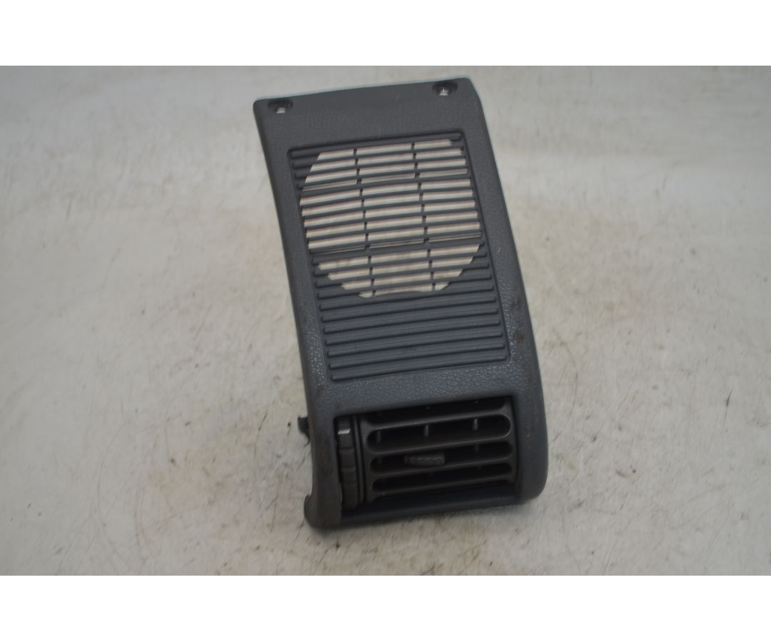 Bocchetta Aria Anteriore SX Renault Clio Dal 1996 al 1998 Cod 7700802859  1769071928567