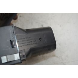 Bocchetta Aria Anteriore SX Renault Clio Dal 1996 al 1998 Cod 7700802859  1769071928567