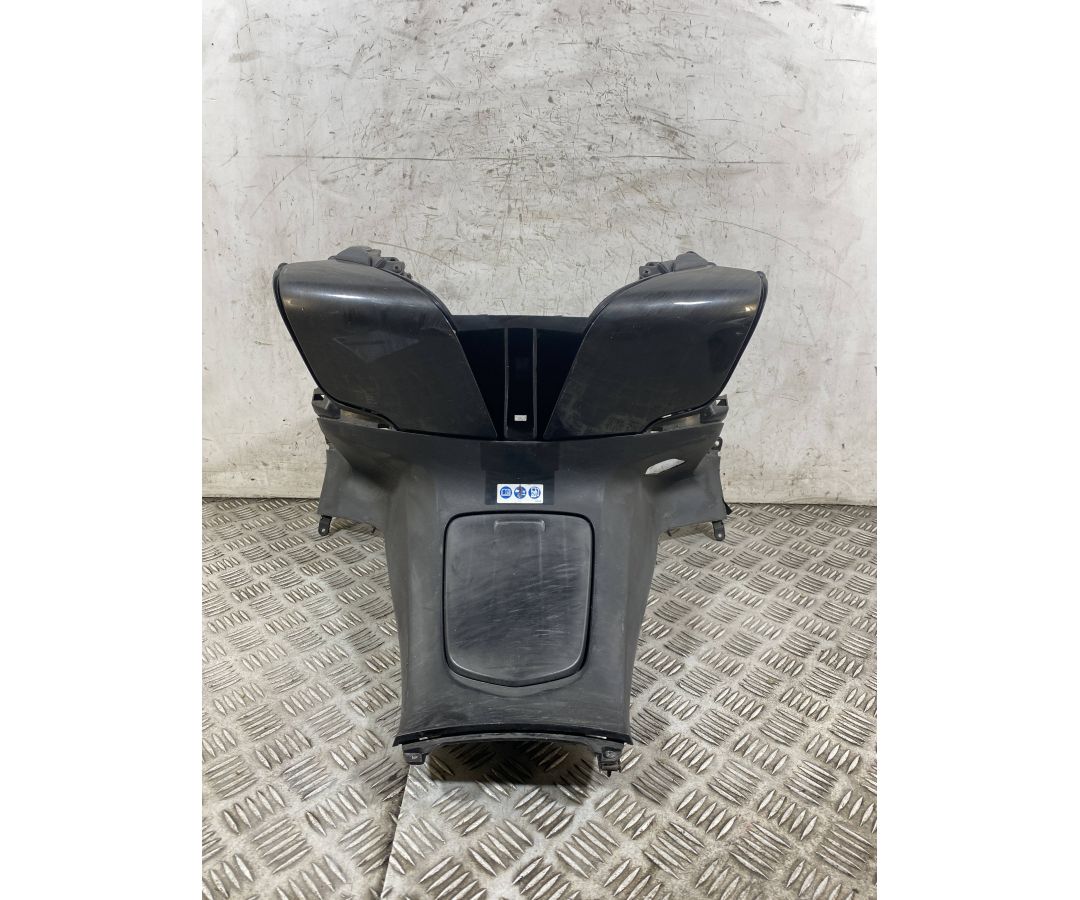 Carena Retroscudo Honda SW-T 400 / 600 dal 2008 al 2016 COD 64311-MFT-6400  1769168619309