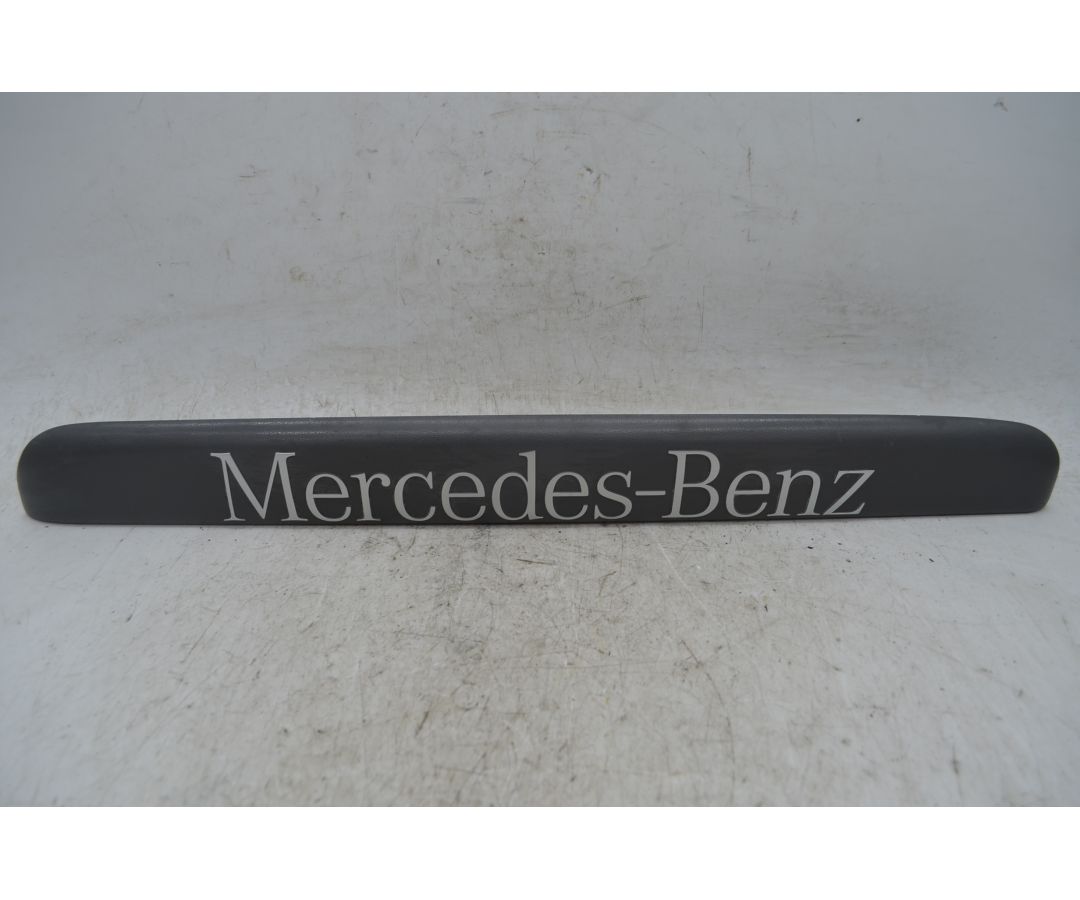 Modanatura Portellone Posteriore Mercedes Vito dal 1996 al 2003 Cod A6387431130  1769422884191
