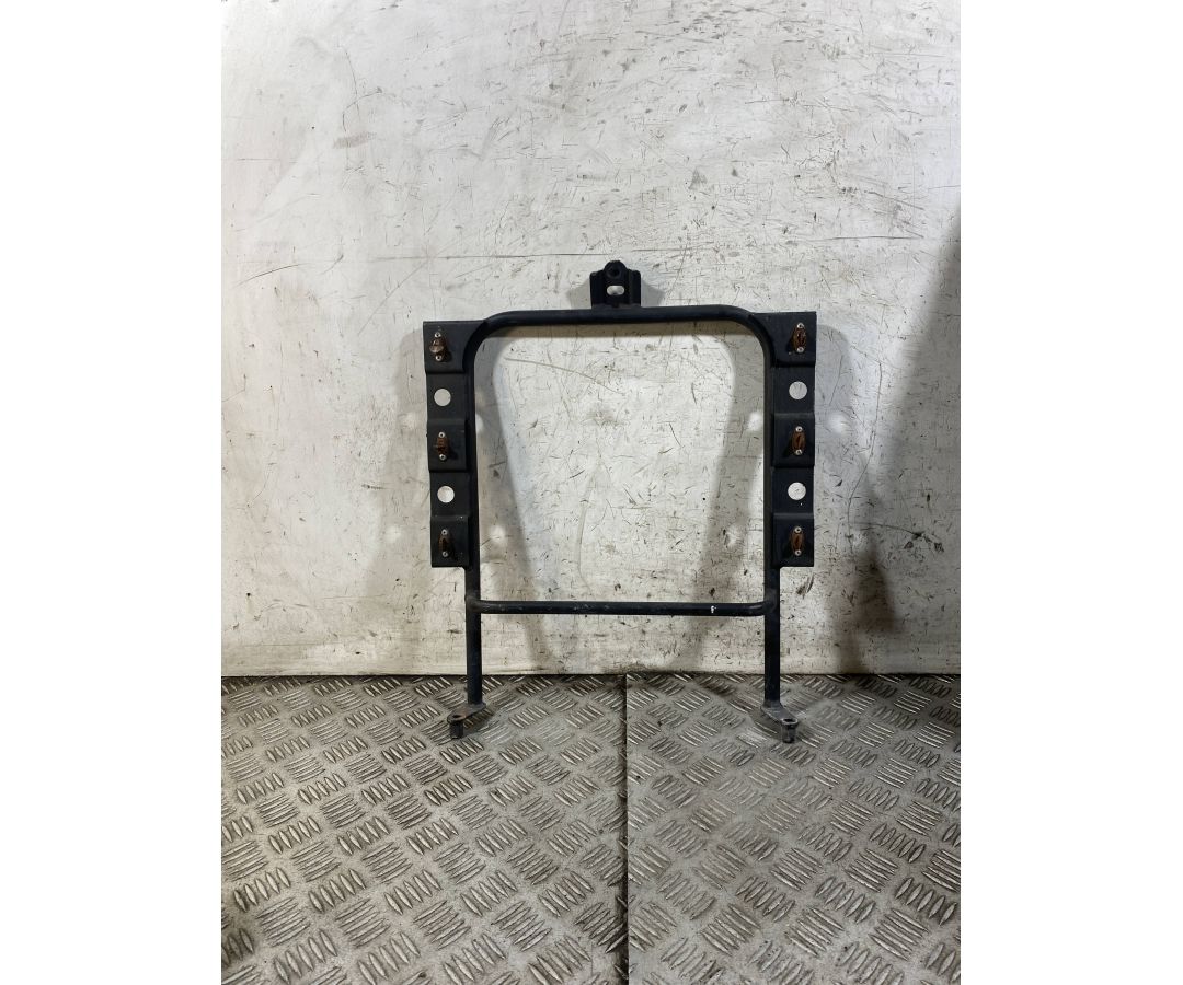 Staffa Supporto Telaietto Anteriore Kymco Agility 125 Carry dal 2011 al 2018  1769765195183