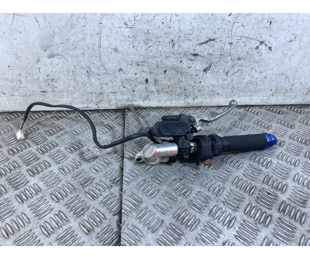 Semimanubrio Anteriore Destro Dx Yamaha TZR 50 Dal 2004 Al 2019  1769785213348