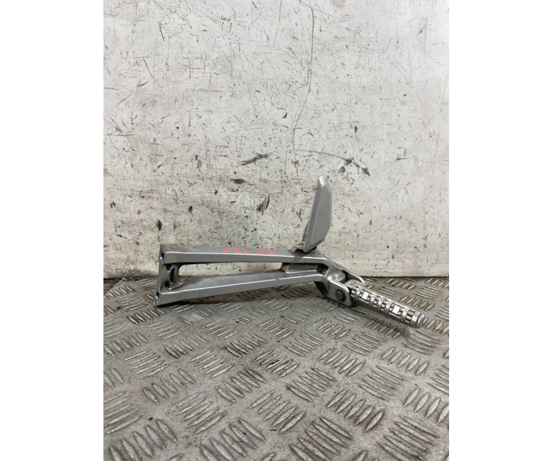Pedana Poggiapiedi Passeggero Sinistra Sx Yamaha MT-125 MT 125 Dal 2014 al 2017  1770216608978