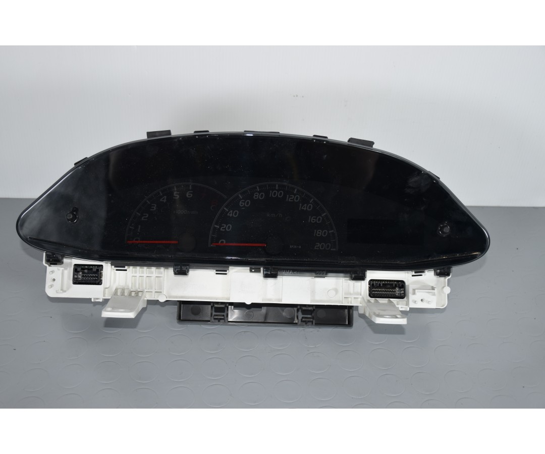 Strumentazione contachilometri Toyota Yaris Dal 1999 al 2005 Cod 83800-0D070  1626254335171