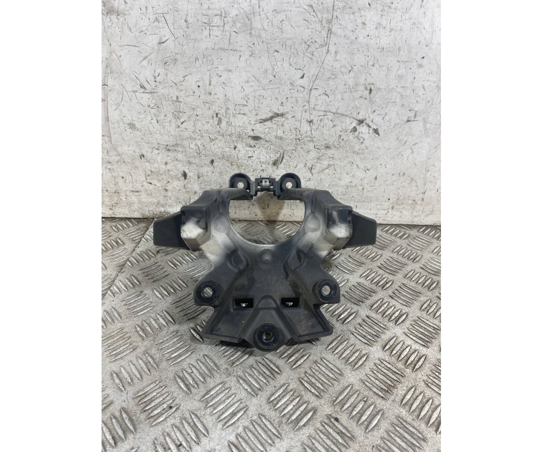 Telaietto Anteriore Supporto Proteggi Gambe Yamaha MT-125 MT 125 Dal 2014 al 2017  1770305806032