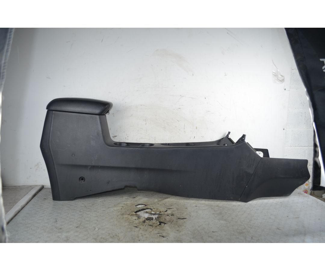 Rivestimento Console Centrale Kia Carens dal 2013 al 2019 Cod 84610A4001  1770891865505