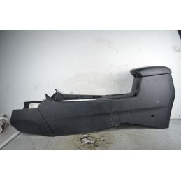 Rivestimento Console Centrale Kia Carens dal 2013 al 2019 Cod 84610A4001  1770891865505