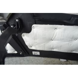 Rivestimento Console Centrale Kia Carens dal 2013 al 2019 Cod 84610A4001  1770891865505