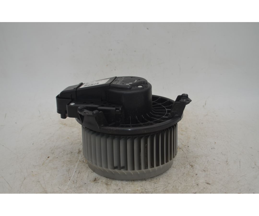 Ventola riscaldamento abitacolo Toyota Auris Dal 2007 al 2012 Cod AV272700-8083  1770977607531