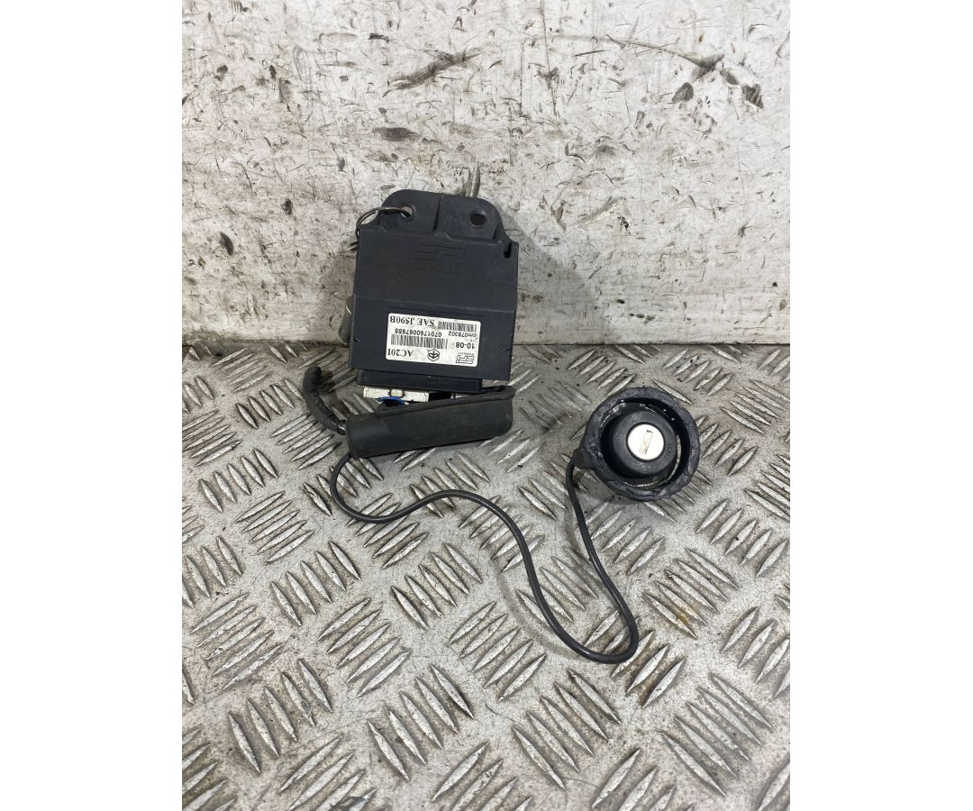 Blocchetto Chiave Piaggio Vespa LX 150 Dal 2005 al 2011 COD CM078302  1771340460005