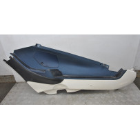 Carena Pedana Poggiapiedi + Sottopedana Destra Piaggio MP3 125 / 250 / 400 dal 2009 al 2016 cod 623070  1626450197863
