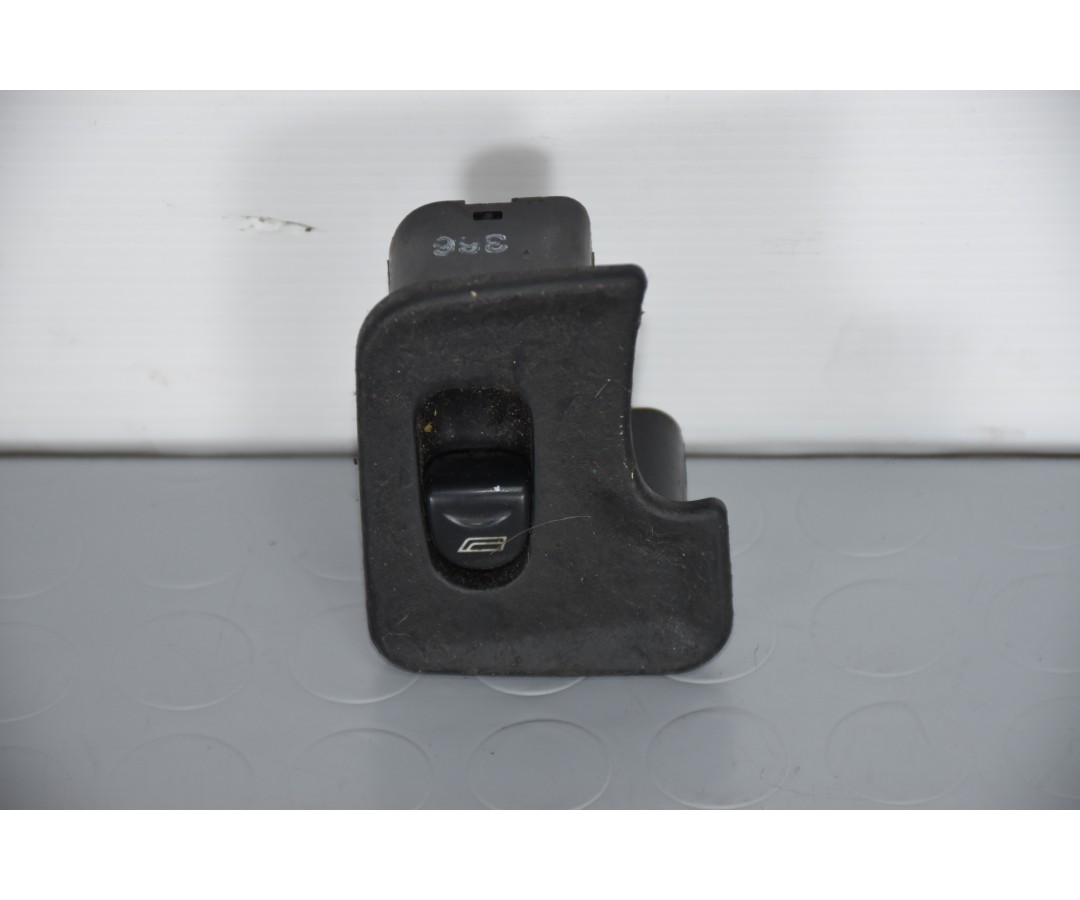 Pulsantiera Alzacristalli Posteriore DX Alfa Romeo 147 dal 2000 al 2010 Cod 735263169  1627975030543