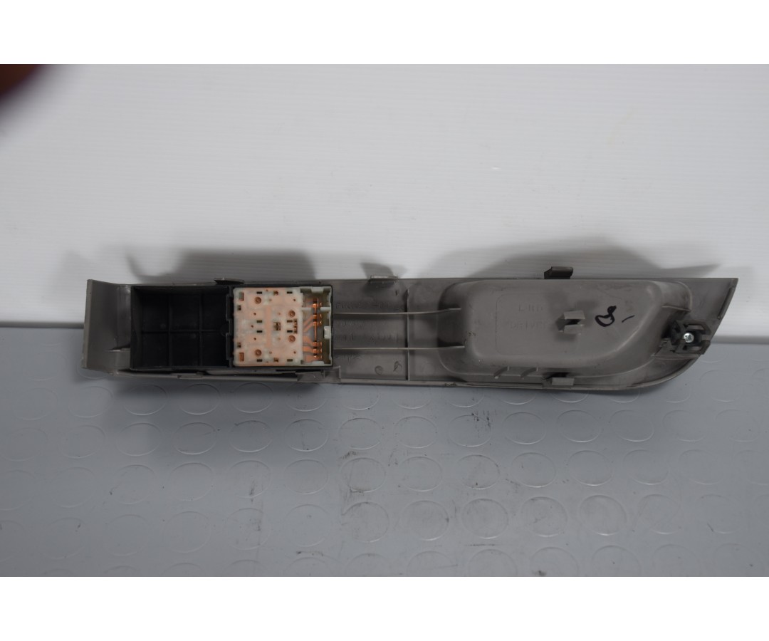 Pulsantiera alzacristalli anteriore SX Nissan Micra dal 2002 al 2012 Cod 80991ax100  1628247287719