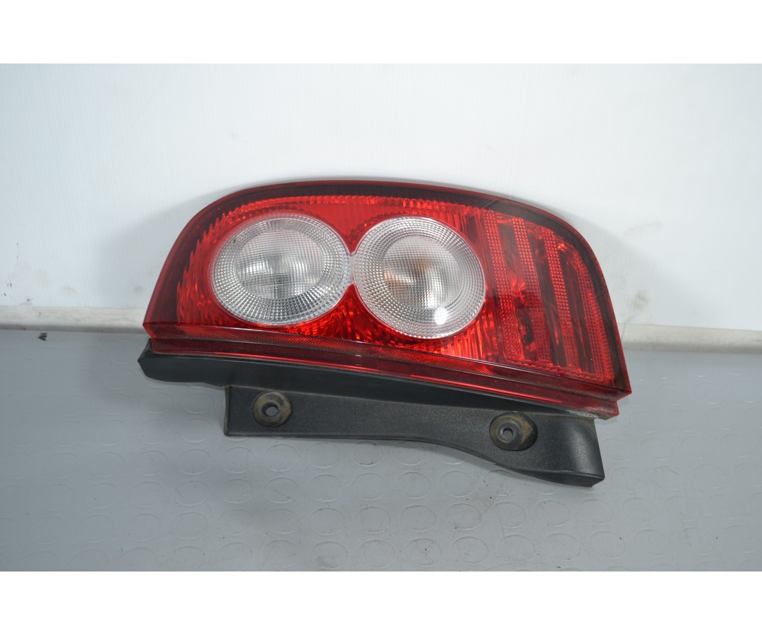 Fanale stop posteriore DX Nissan Micra K12 Dal 2002 al 2010 Cod 26550AX720  1629296094730