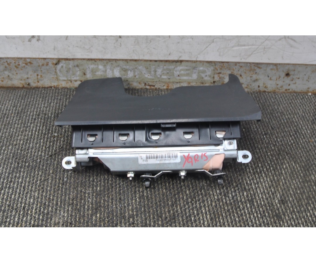 Airbag Passeggero Toyota Yaris dal 2005 al 2011 cod 739600D010  2411111127285