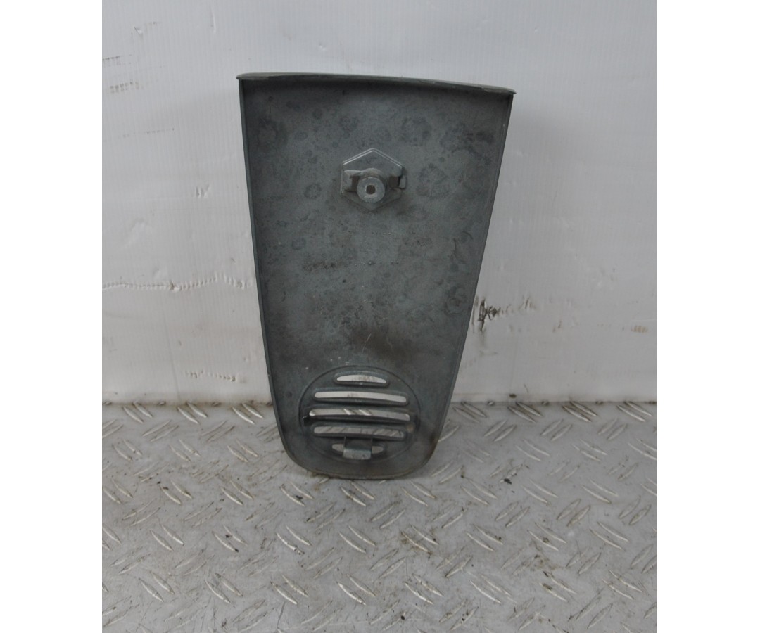 Carena Scudetto Anteriore Piaggio Vespa ET2 / ET4 / 50 / 125 / 150 dal 1996 al 2006  1636127364580
