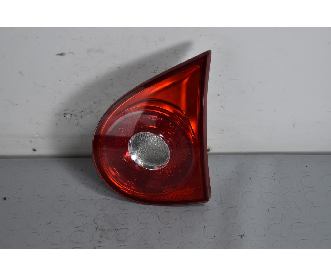 Fanalino Stop Posteriore Interno DX Volkswagen Golf V dal 2003 al 2008 Cod 1k6945094  1637061321622
