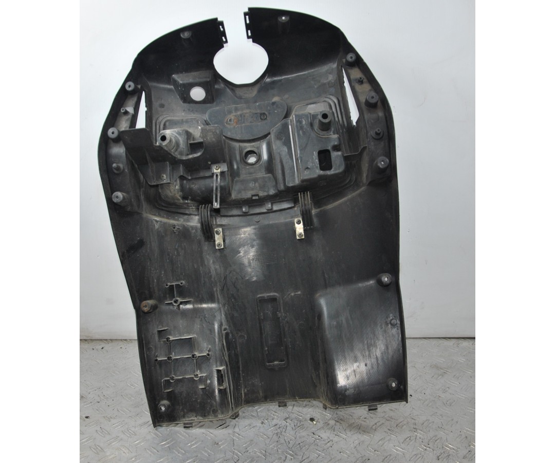 Carena Retroscudo Benelli Caffènero 125 / 150 dal 2011 al 2016  1637589257564