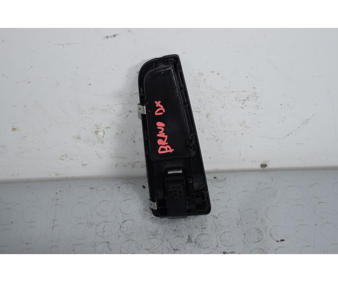 Pulsante alzacristallo anteriore DX Fiat Bravo Dal 2007 al 2014 Cod 735434459  1638546831919
