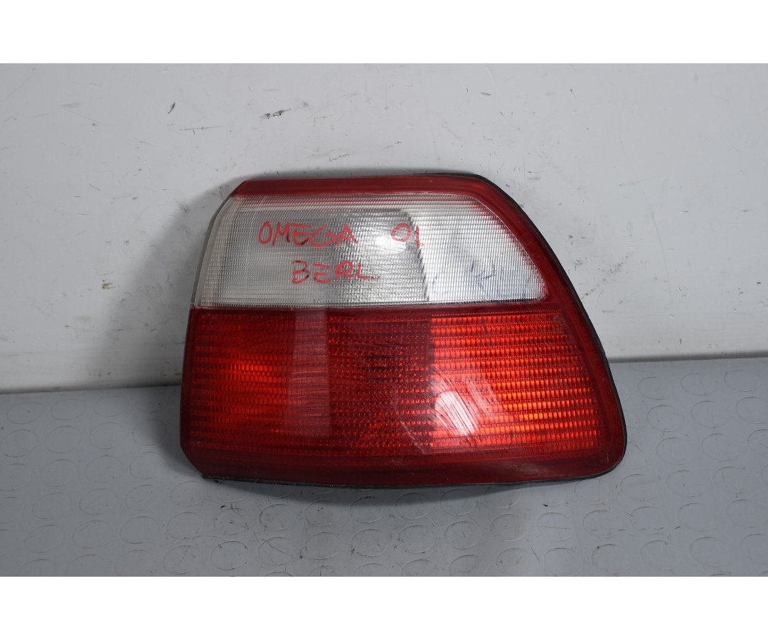 Fanale stop posteriore DX Opel Omega Dal 1999 al 2003 Cod 32215  1639059747650