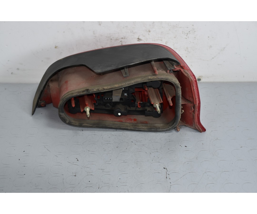 Fanale stop posteriore SX Peugeot 106 Dal 1996 al 2004 Cod 6350G6  1639060794162