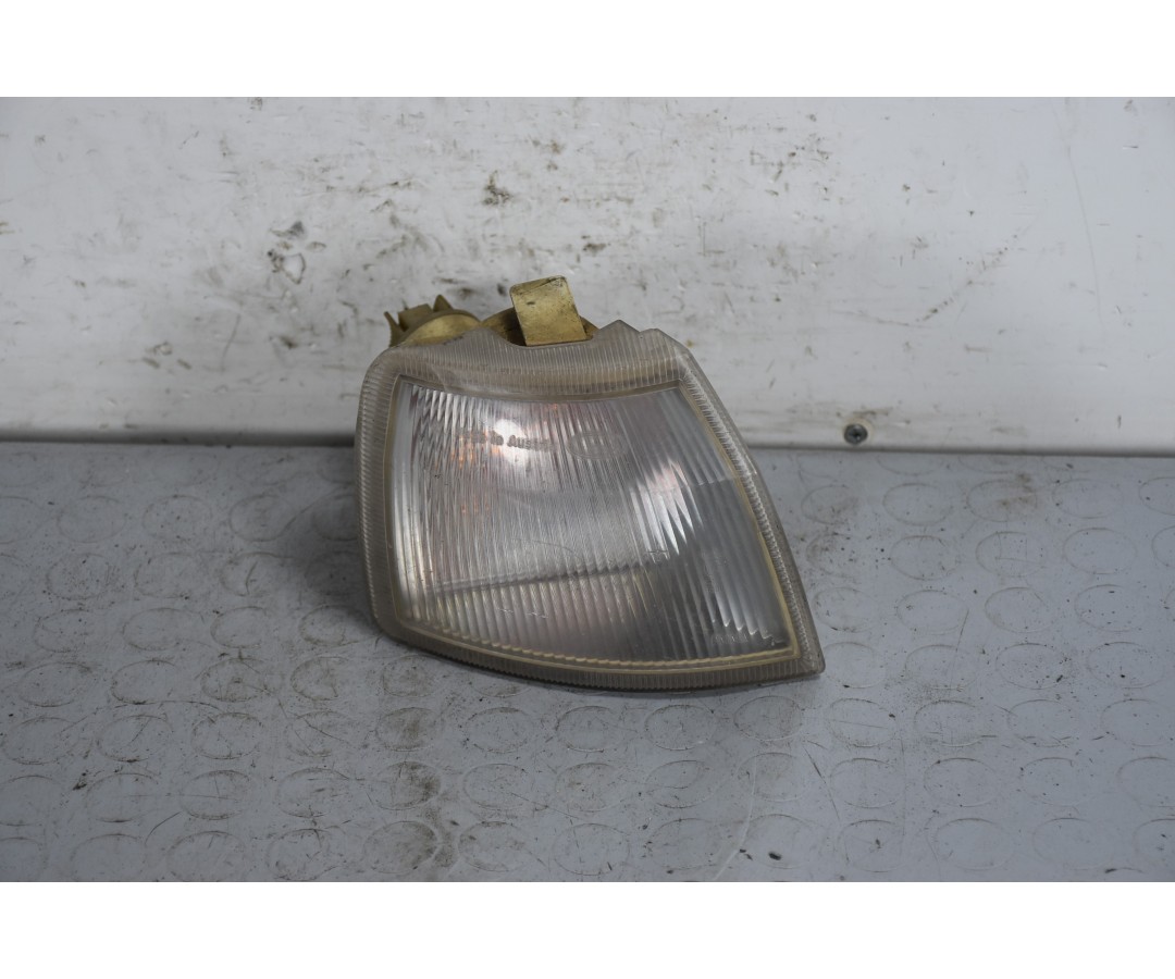 Freccia direzionale anteriore DX Opel Vectra A Dal 1988 al 1995 Cod 90358100  1639492338804
