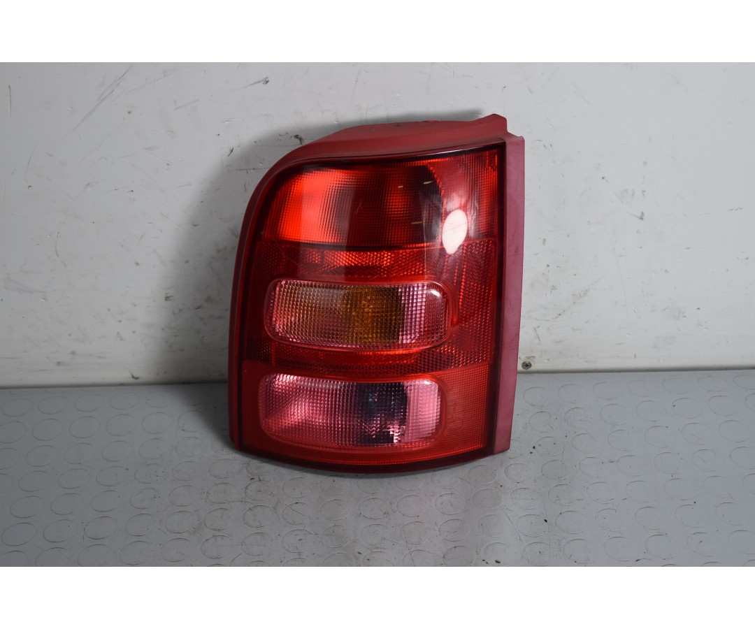 Fanale Stop Posteriore DX Nissan Micra K11 dal 1992 al 2002 Cod 265501F505  1640703709733