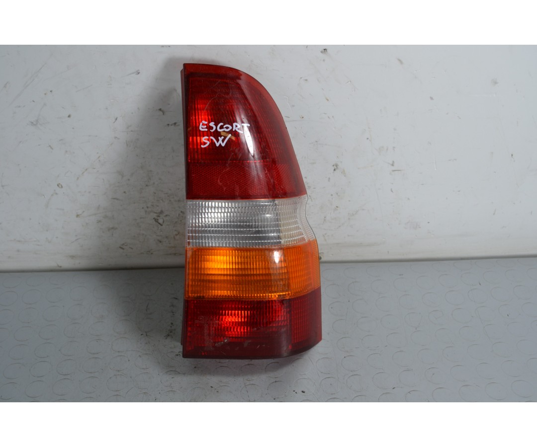 Fanale stop posteriore DX Ford Escort SW Dal 1995 al 2000 Cod 1115480  1641912481564
